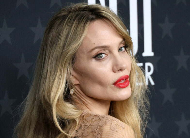 OKJAngelinaJolie2_1_1