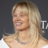 OKJPamelaAnderson2_1