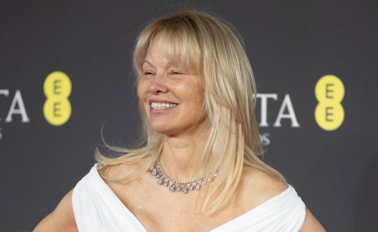 OKJPamelaAnderson2_1