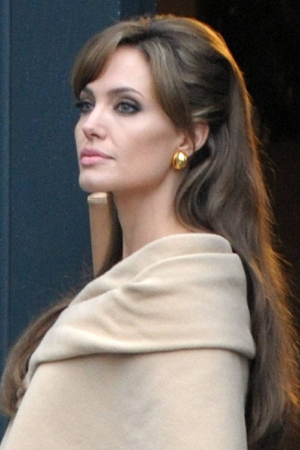 Angelina Jolie1_1.jpg