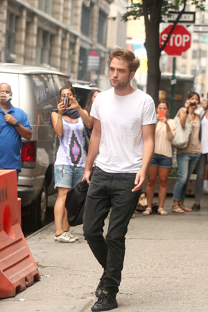 Robert Pattinson4.jpg