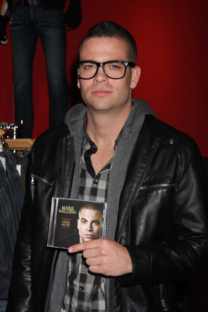 MARK SALLING1.jpg