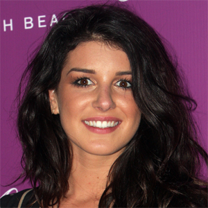 Shenae Grimes.jpg