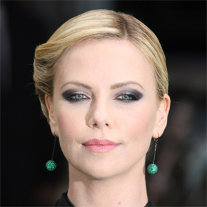 4_Charlize Theron1.jpg