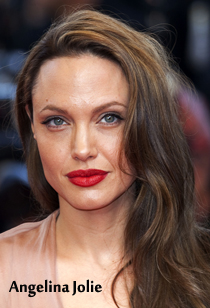 AngelinaJolie_haiti1.jpg