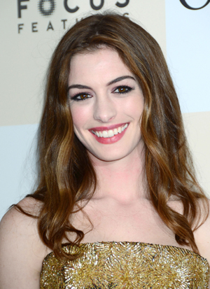 ANNE HATHAWAY4_0.jpg