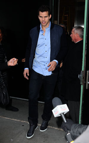 Kris Humphries1.jpg