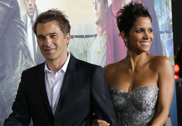 2_Halle Berry1.jpg